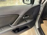 Toyota Avensis 2010 Harmaa