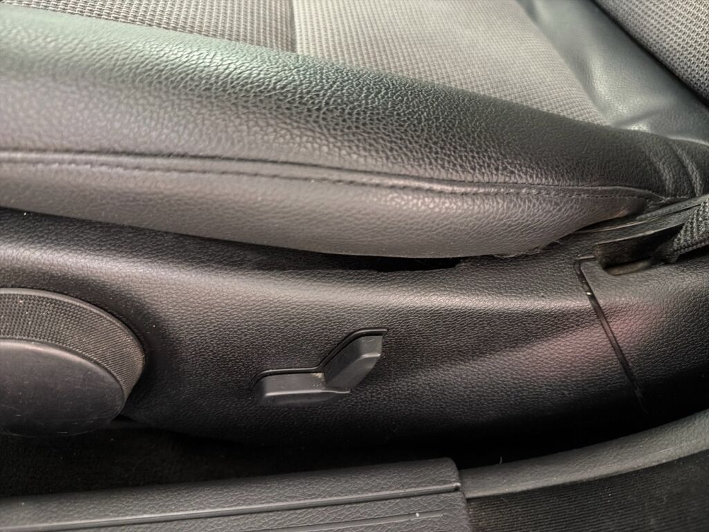 Mercedes-Benz C 2010 Musta