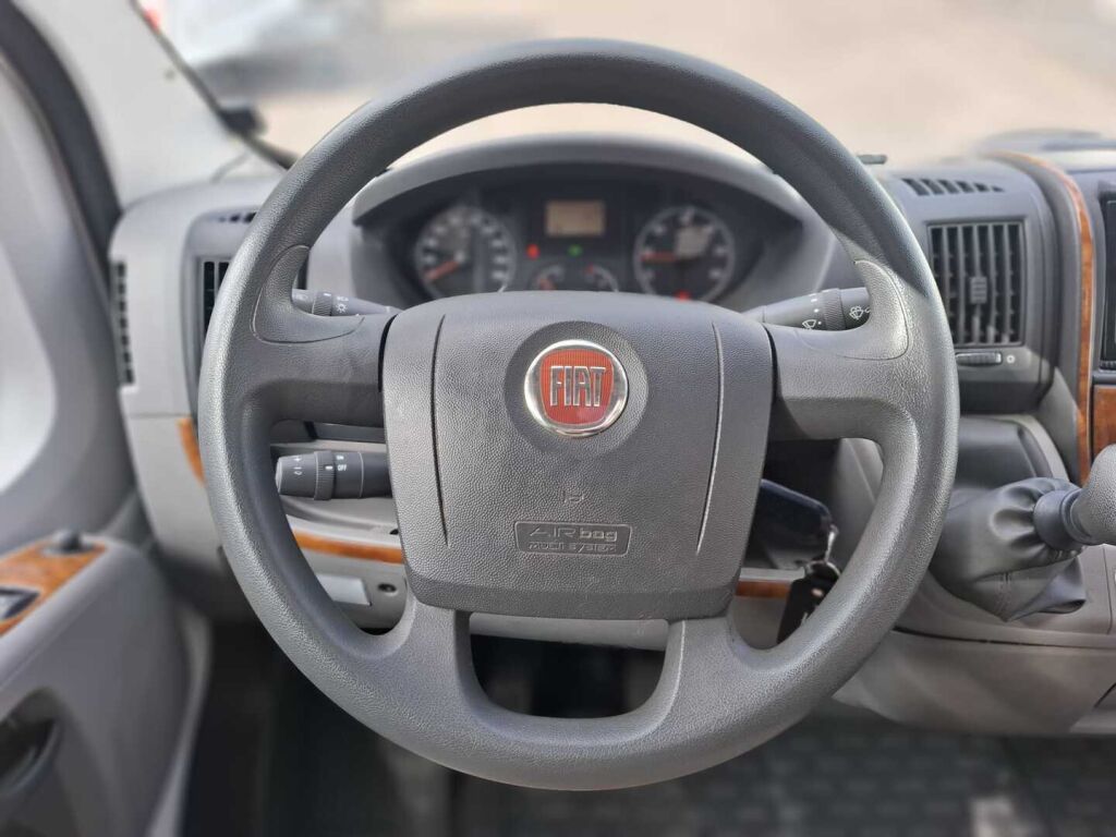 Bürstner Nexxo T 569 2010 Valkoinen