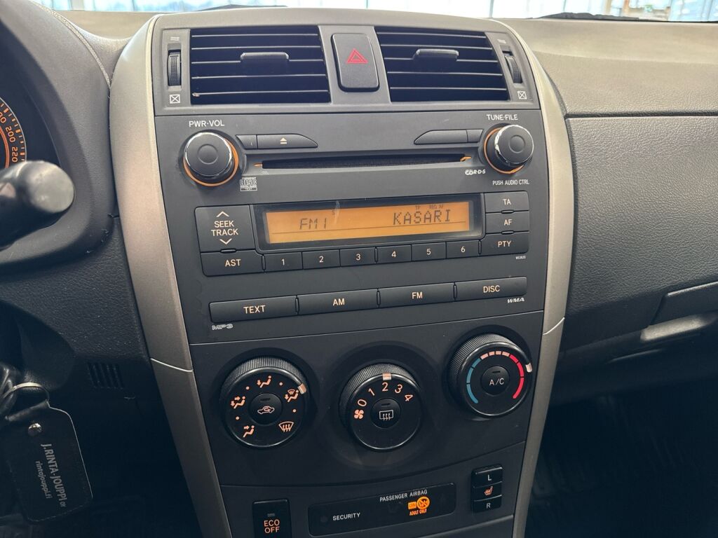 Toyota Corolla 2010 Hopea