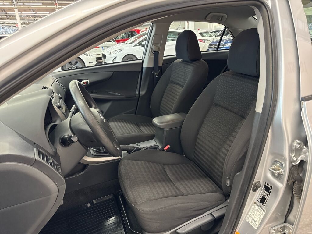 Toyota Corolla 2010 Hopea