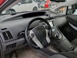 Toyota Prius 2011 Punainen
