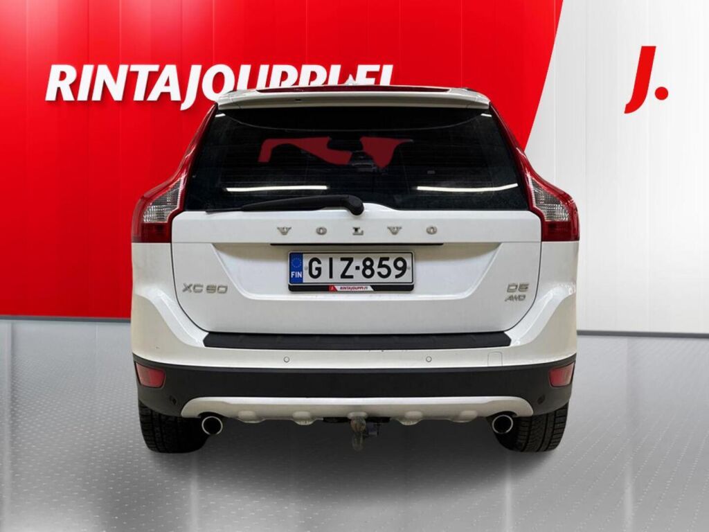 Volvo XC60 2010 Valkoinen
