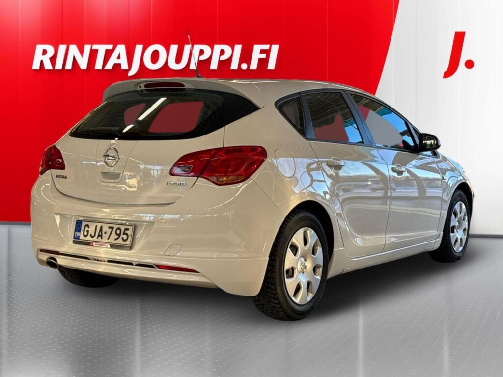 Opel Astra 2011 Valkoinen