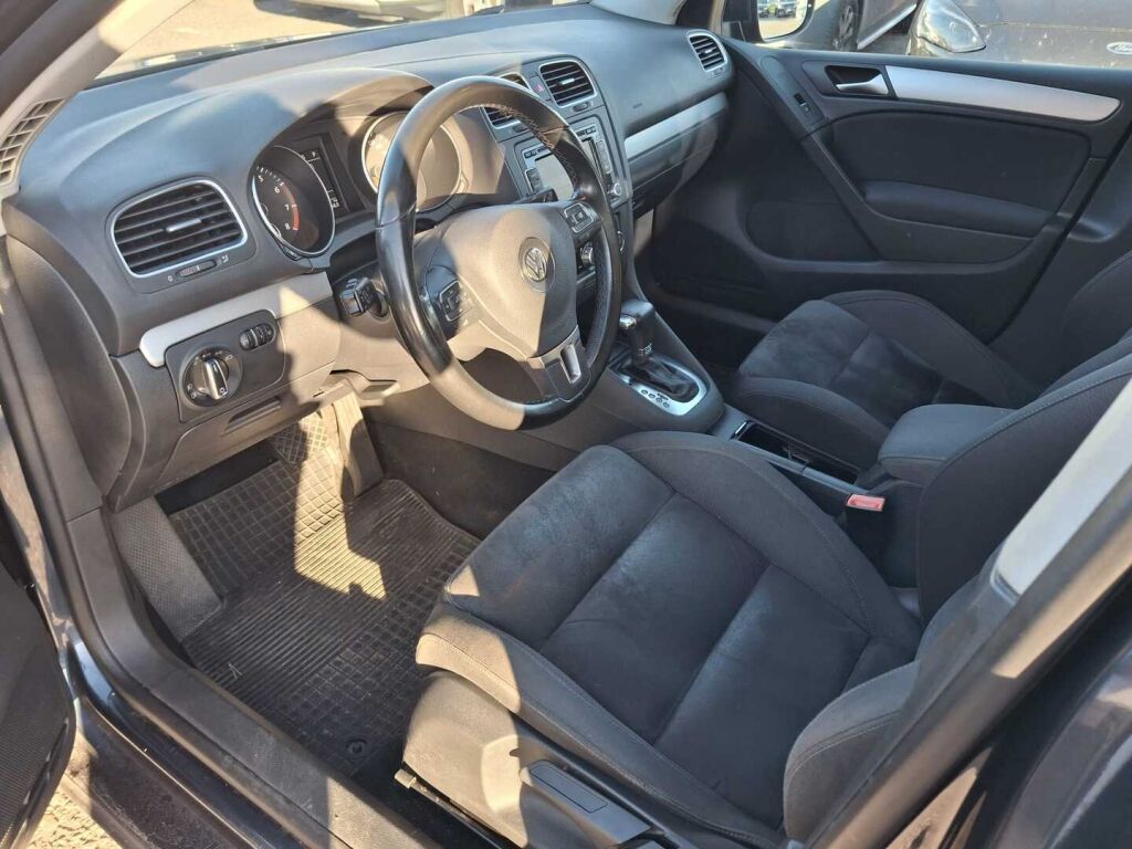 Volkswagen Golf 2010 Sininen