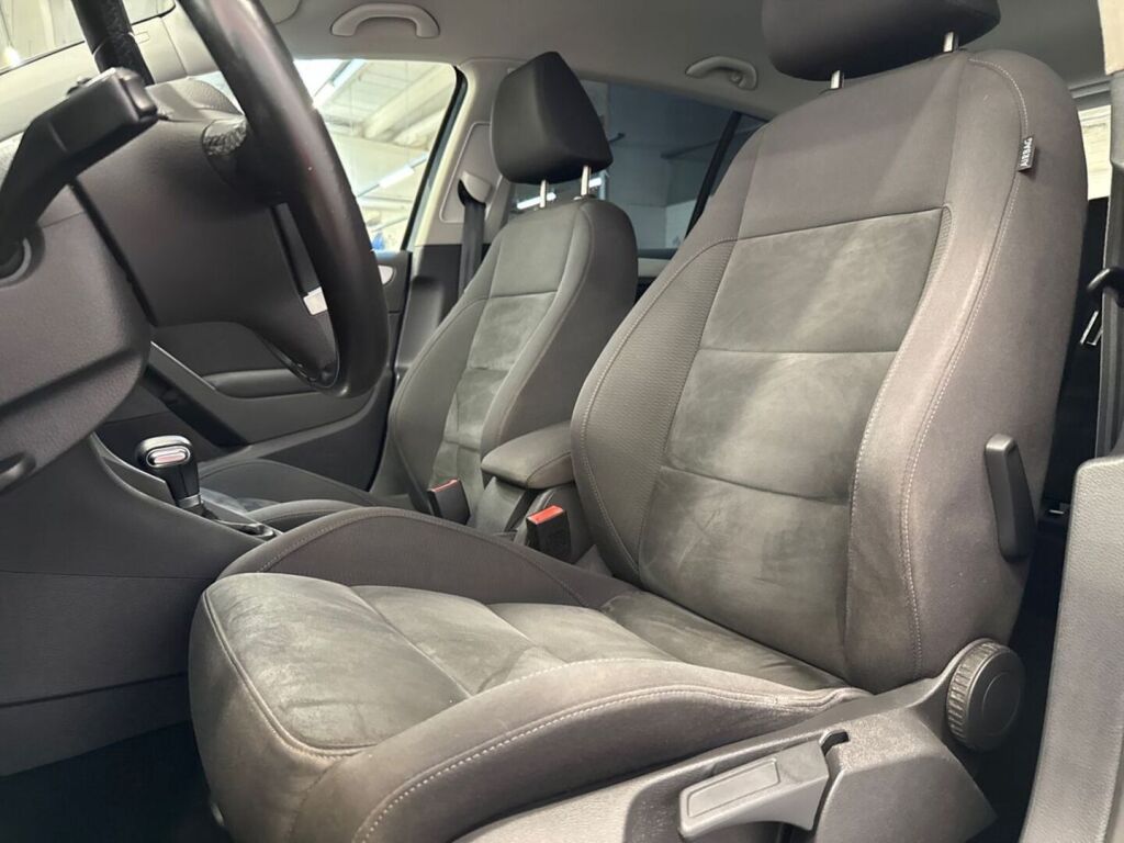 Volkswagen Golf 2010 Sininen