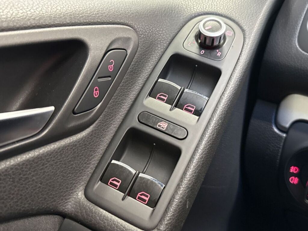 Volkswagen Golf 2010 Sininen