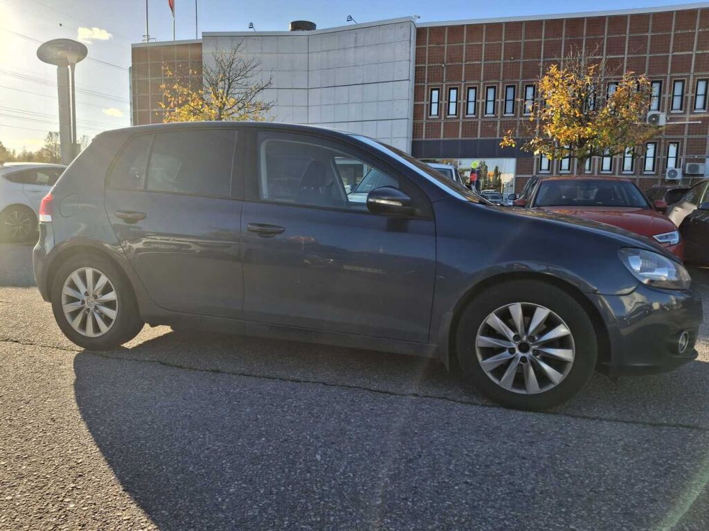 Volkswagen Golf 2010 Sininen