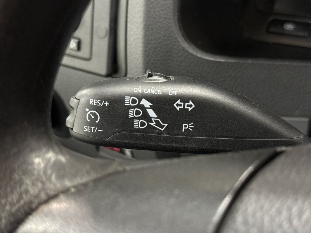 Volkswagen Transporter 2010 Valkoinen