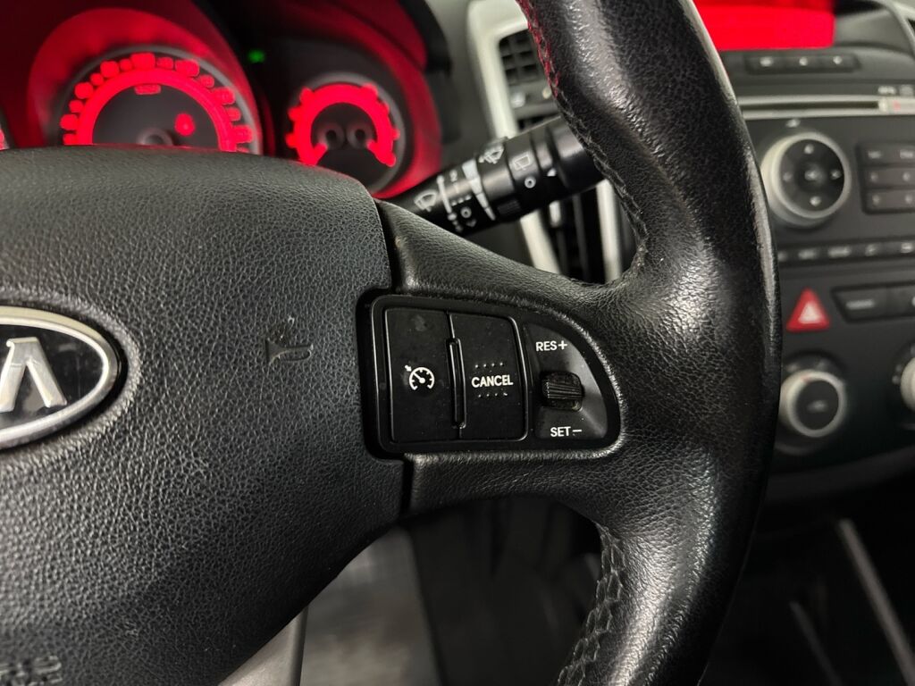 Kia Ceed 2010 Sininen