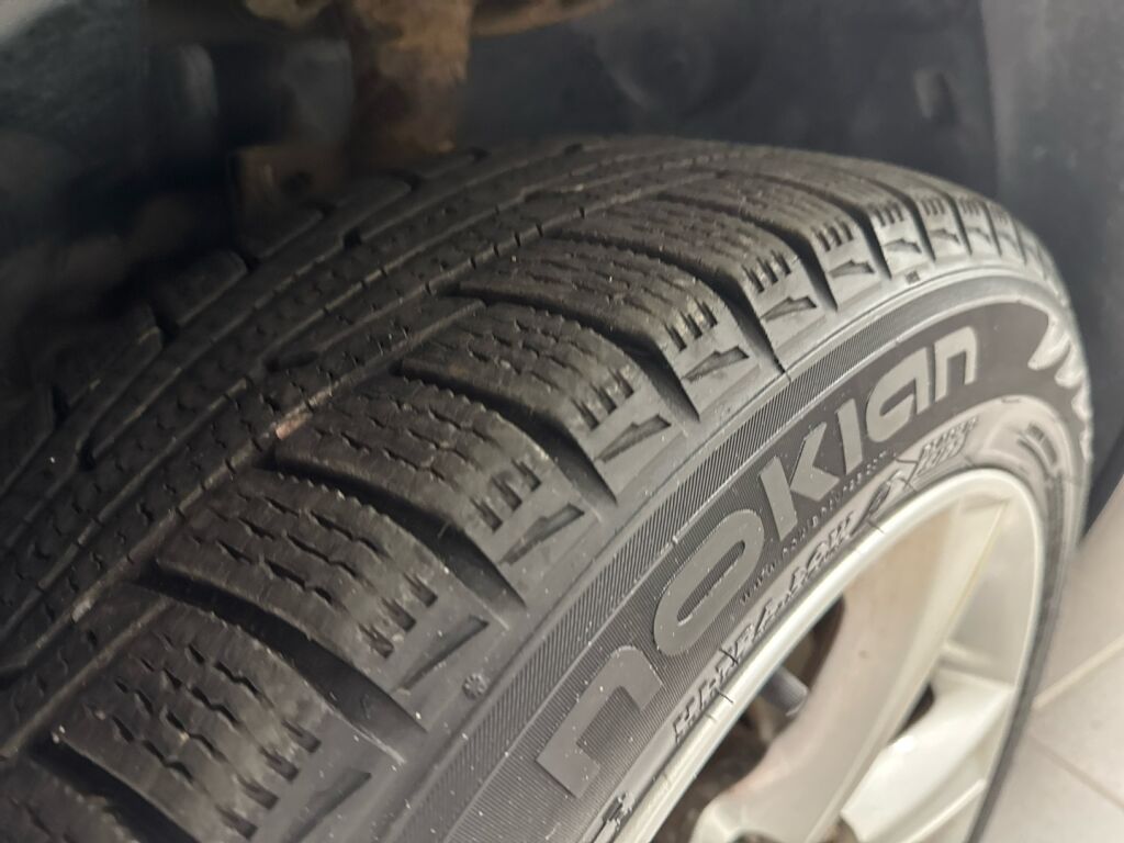 Renault Clio III 2010 Musta