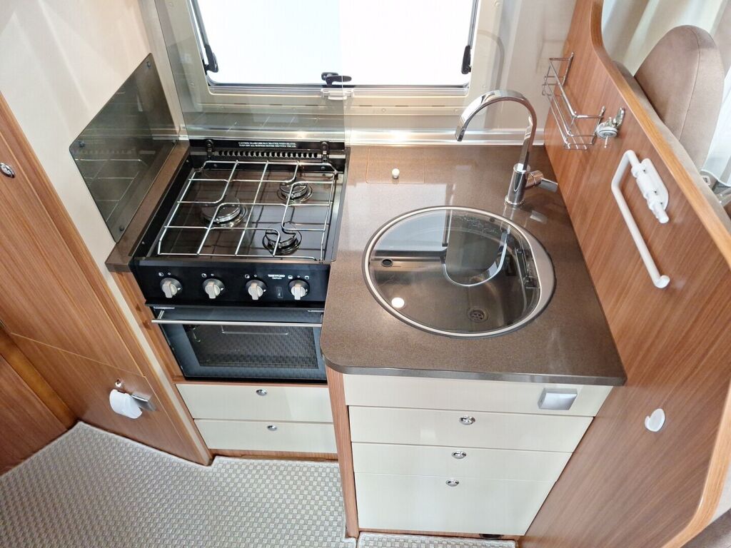 Adria Coral 2012 Harmaa