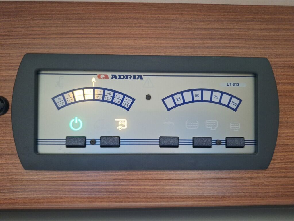 Adria Coral 2012 Harmaa