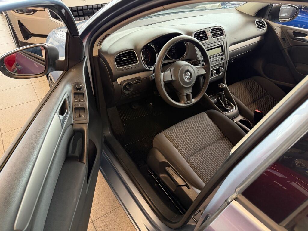 Volkswagen Golf 2010 Sininen