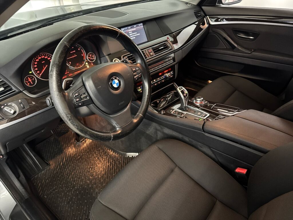 BMW 520 2010 Harmaa