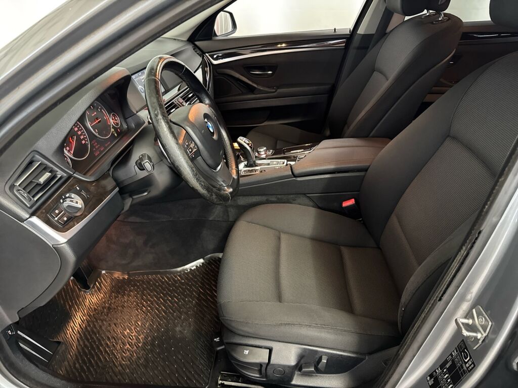 BMW 520 2010 Harmaa