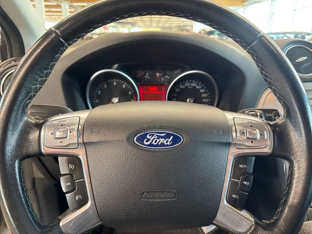 Ford Mondeo 2011 Harmaa