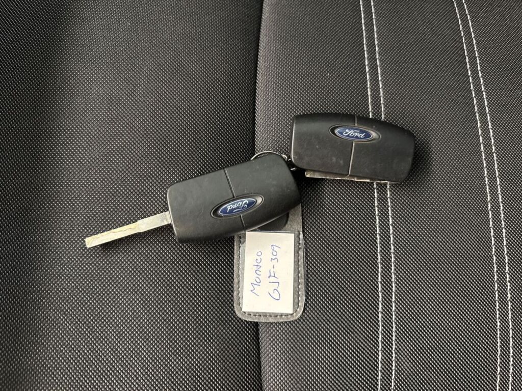 Ford Mondeo 2011 Harmaa