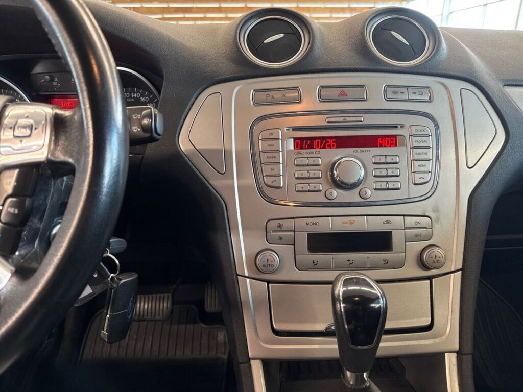 Ford Mondeo 2011 Harmaa