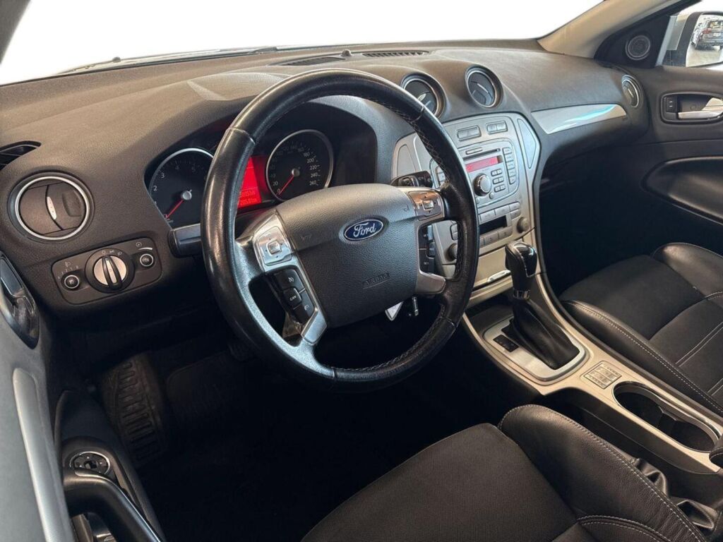 Ford Mondeo 2011 Harmaa