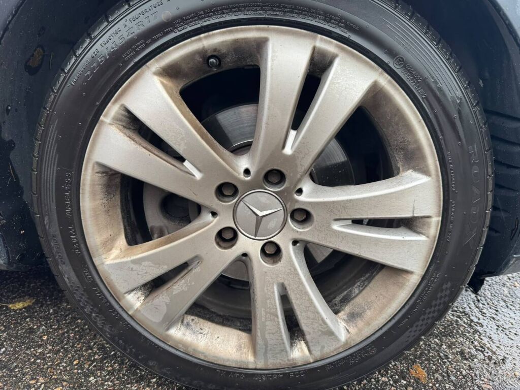 Mercedes-Benz C 2010 Harmaa