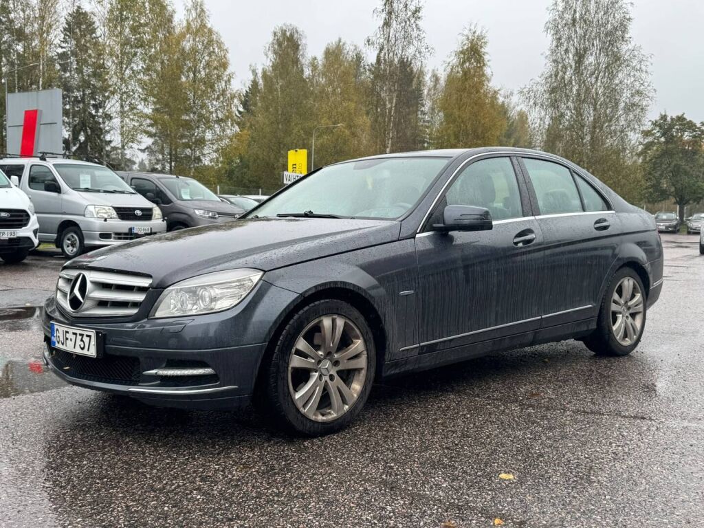 Mercedes-Benz C 2010 Harmaa