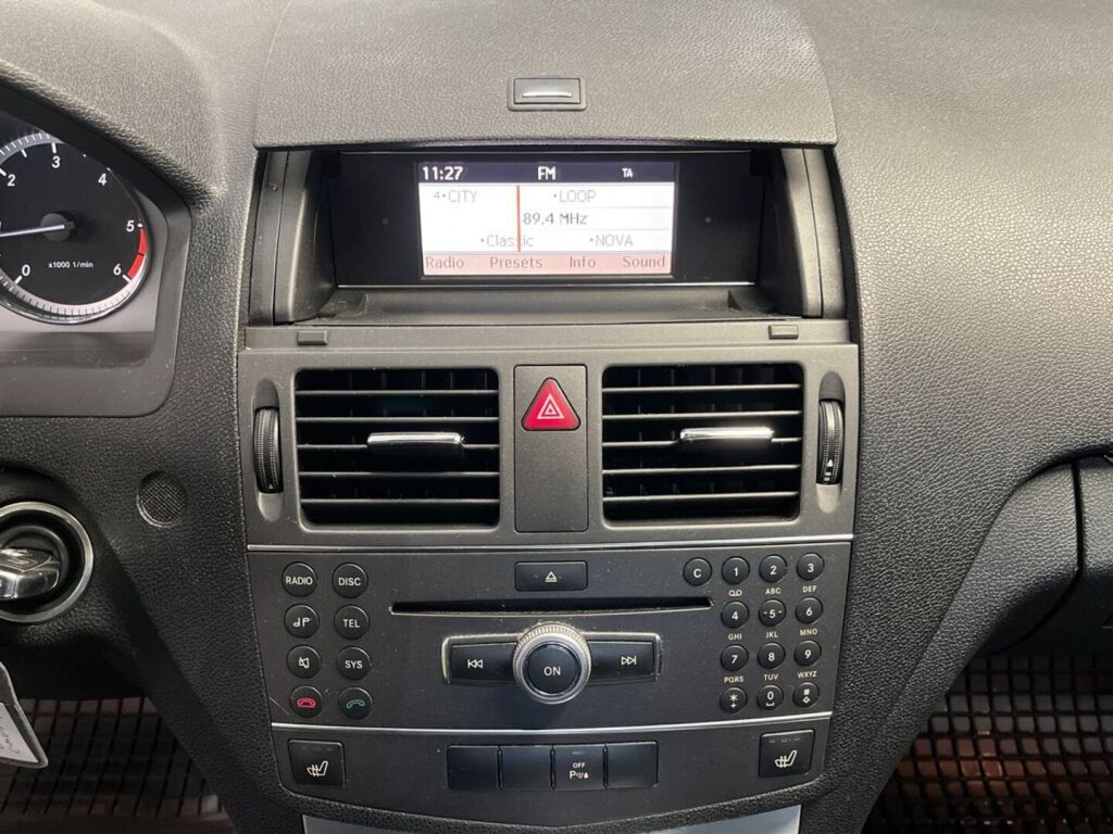 Mercedes-Benz C 2010 Harmaa