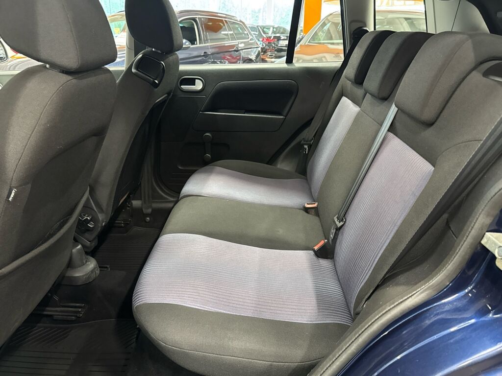 Ford Fusion 2010 Sininen