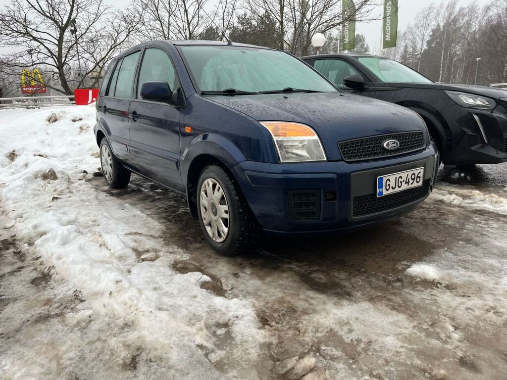 Ford Fusion 2010 Sininen