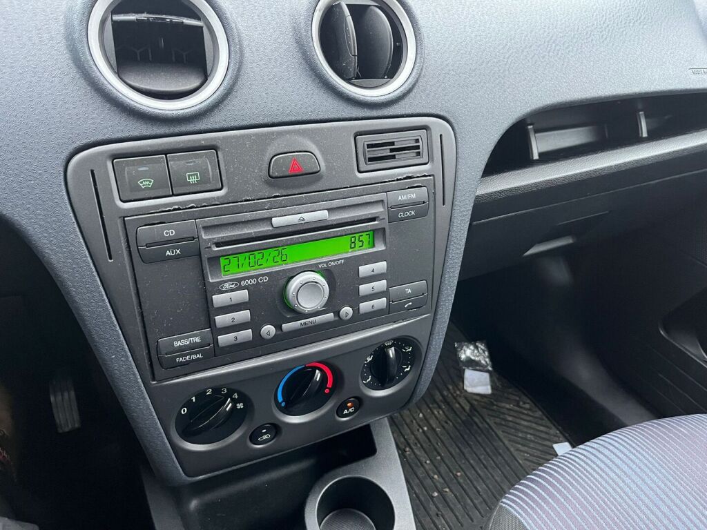 Ford Fusion 2010 Sininen