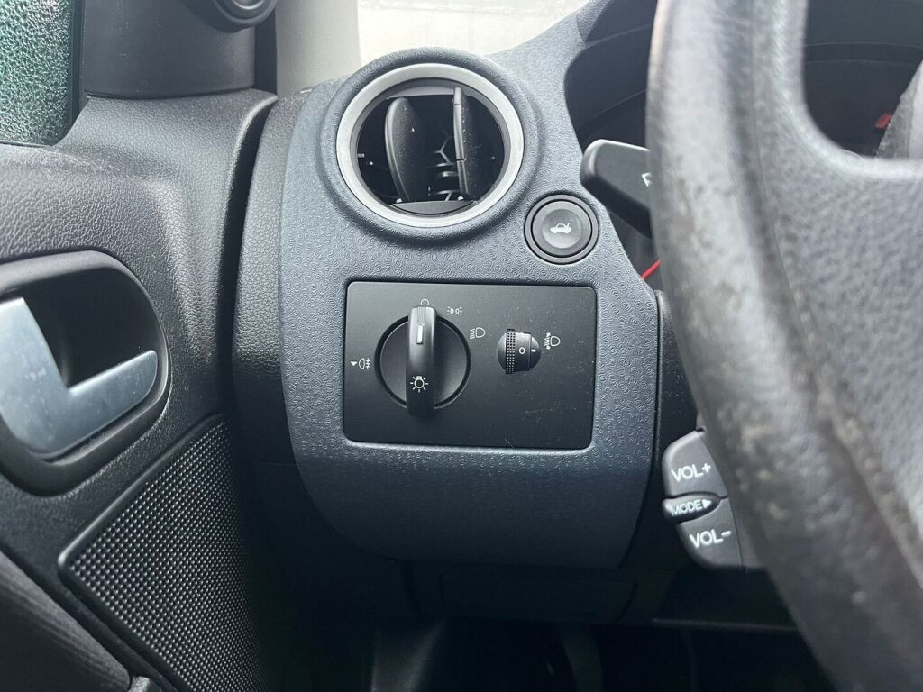 Ford Fusion 2010 Sininen