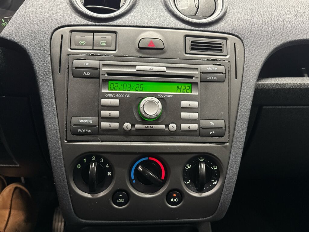 Ford Fusion 2010 Sininen