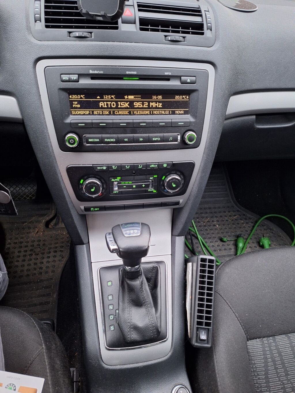 Skoda Octavia 2011 Punainen