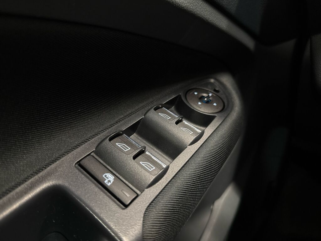 Ford Grand C-Max 2011 Punainen