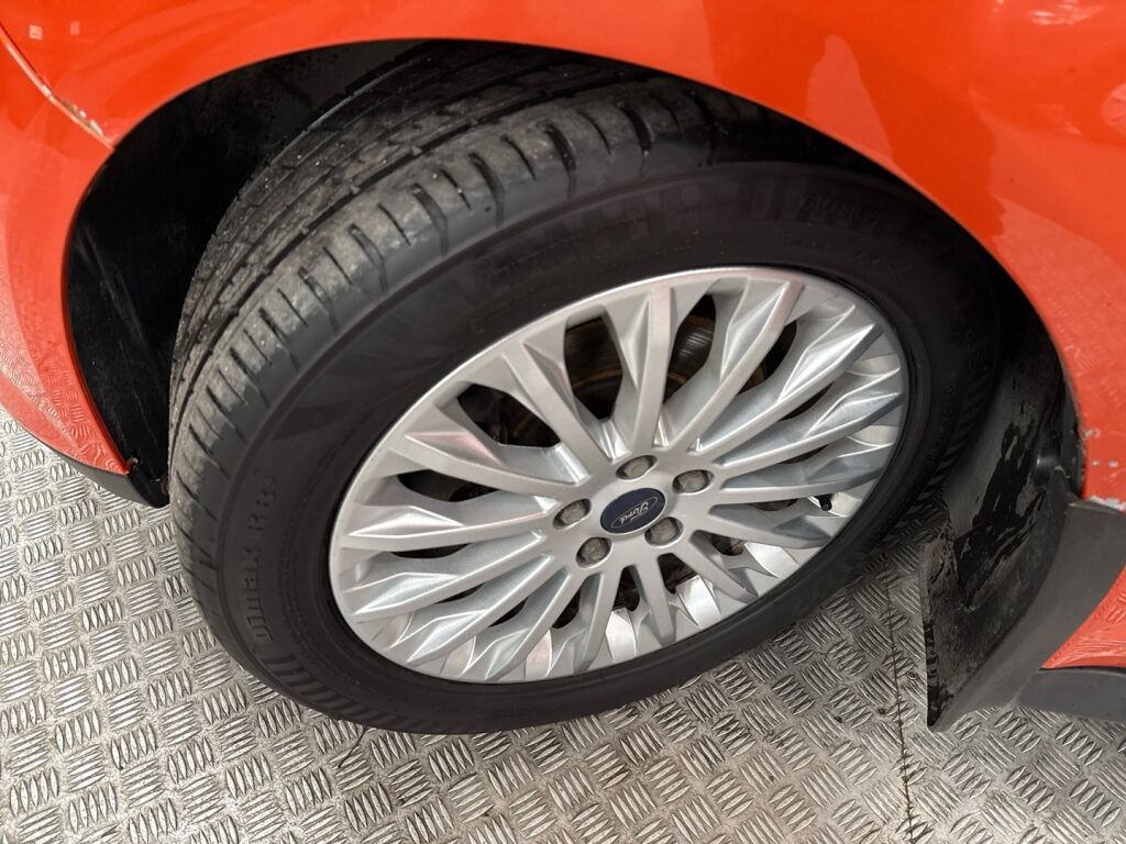 Ford Grand C-Max 2011 Punainen