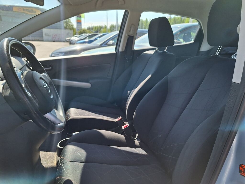 Mazda Mazda2 2011 Sininen