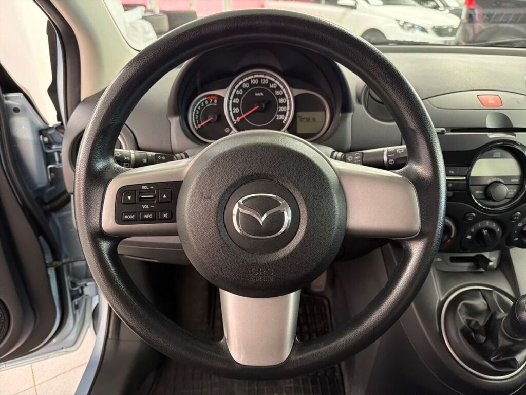 Mazda Mazda2 2011 Sininen