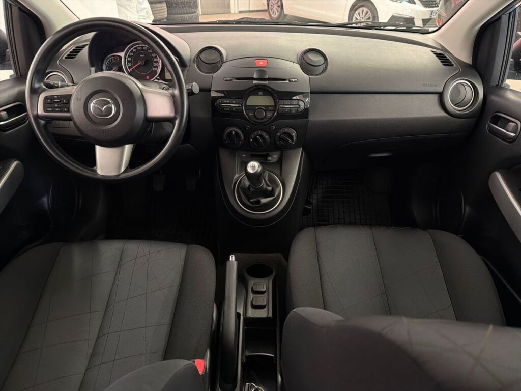 Mazda Mazda2 2011 Sininen