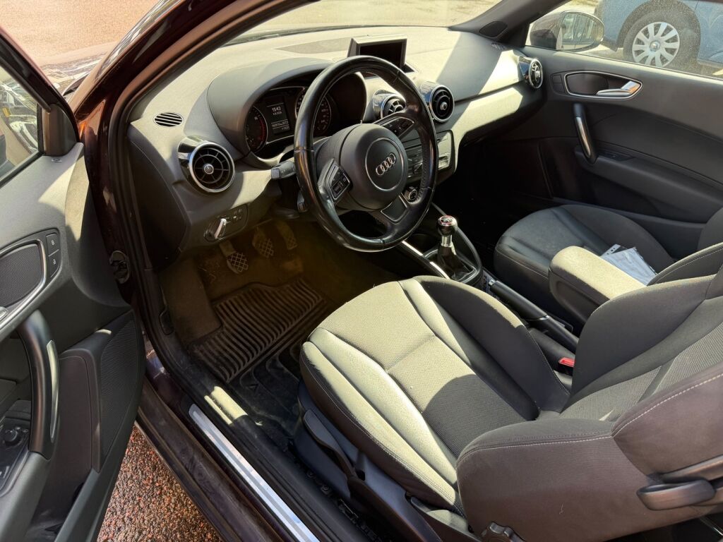 Audi A1 2011 Sininen