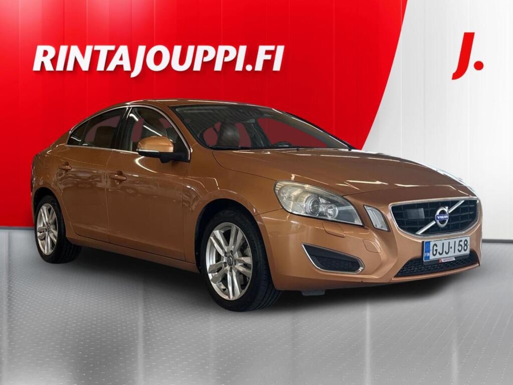 Volvo S60 2011 Oranssi