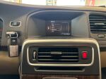 Volvo S60 2011 Oranssi