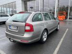 Skoda Octavia 2011 Ruskea (beige)