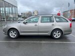 Skoda Octavia 2011 Ruskea (beige)