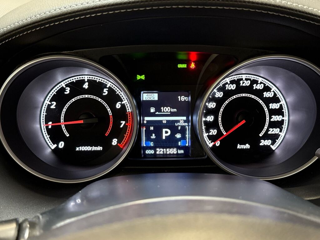 Mitsubishi Outlander 2011 Musta