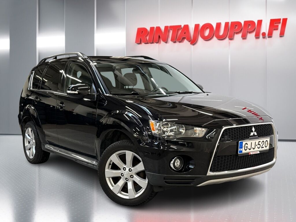 Mitsubishi Outlander 2011 Musta