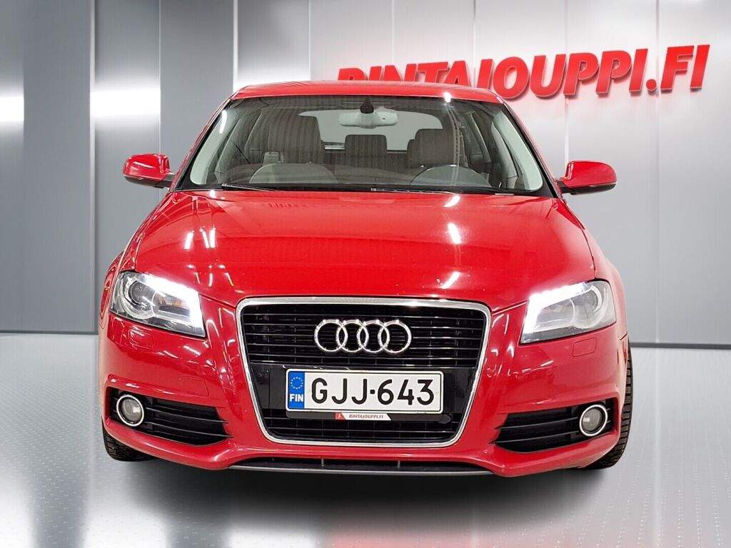 Audi A3 2010 Punainen