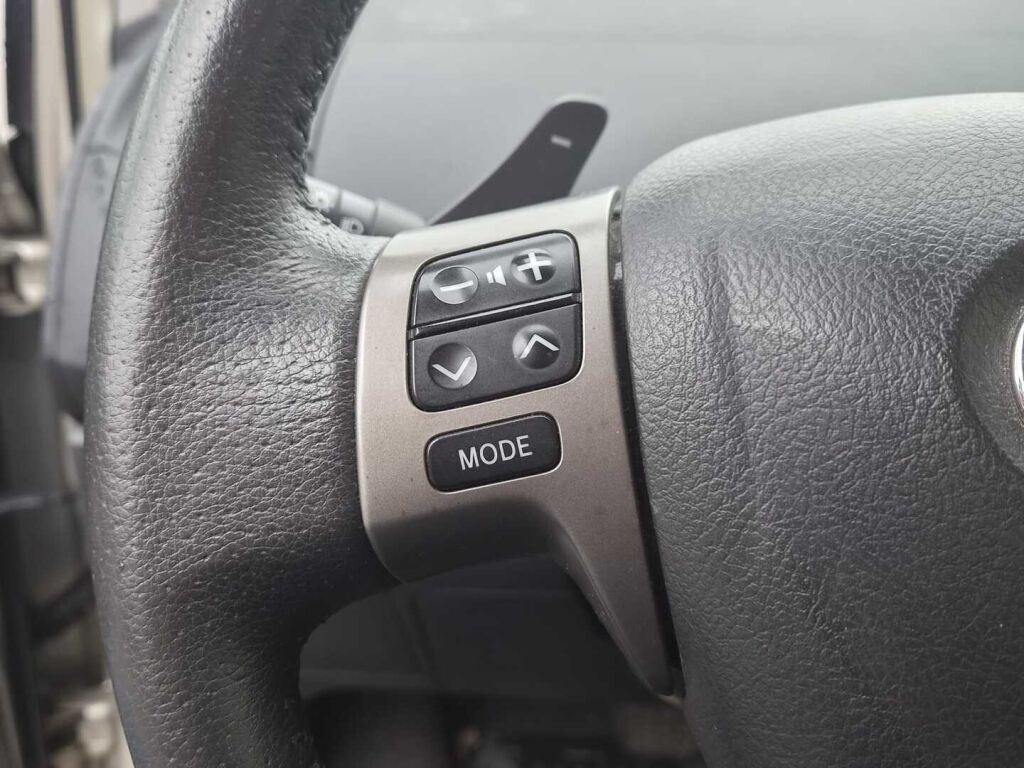 Toyota Yaris 2011 Hopea