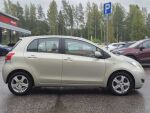 Toyota Yaris 2011 Hopea