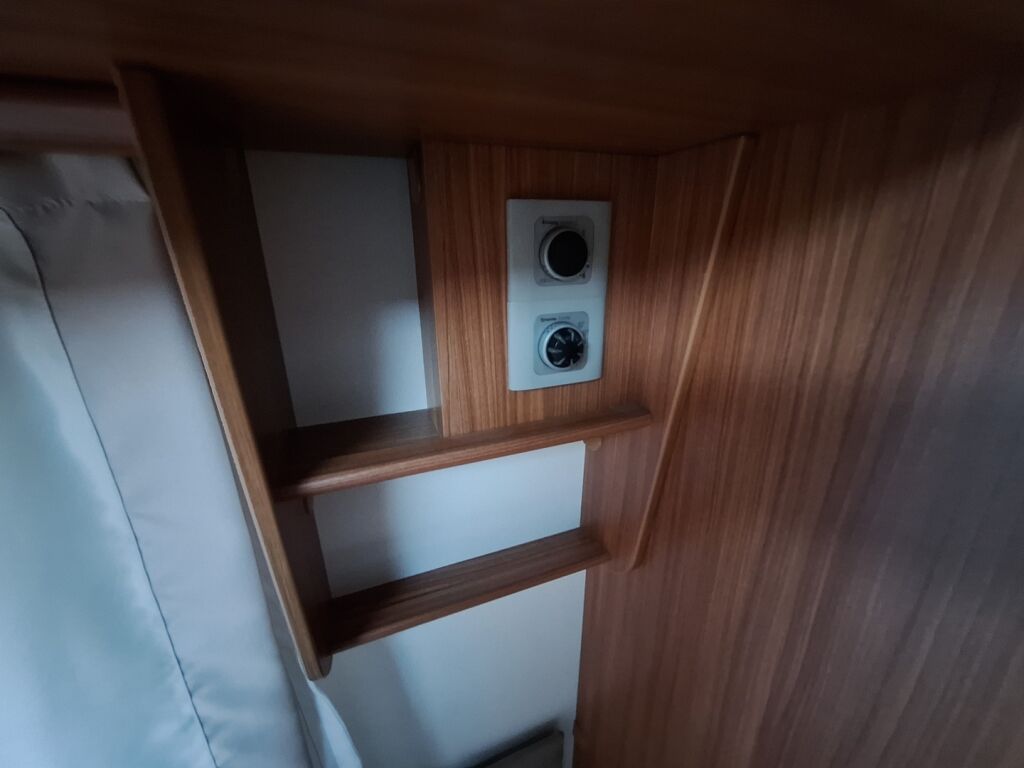 Adria CORAL PLUS 670 SLT 2011 Valkoinen