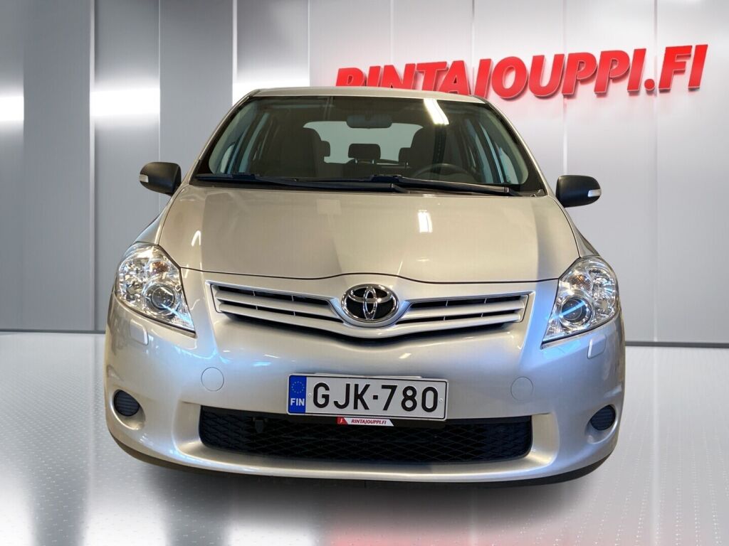 Toyota Auris 2011 Hopea